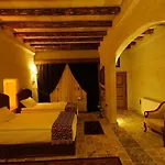 Avanos Suites