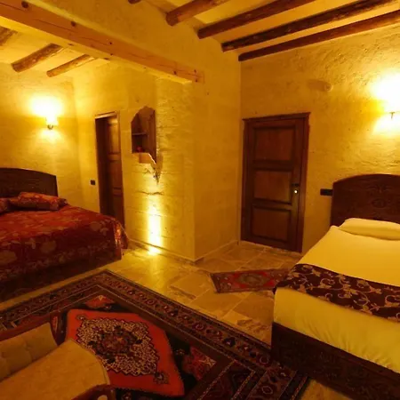 Avanos Suites Otel 2*
