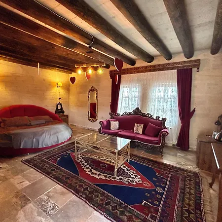 Avanos Suites 2*