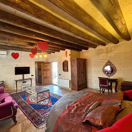 Hotel Avanos Suites 2*