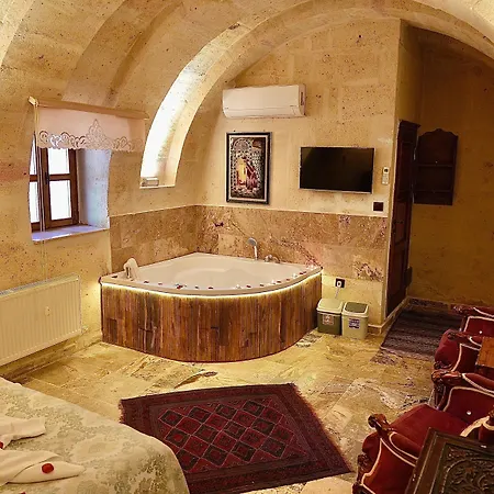 Avanos Suites 2*