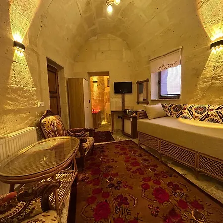 Hotel Avanos Suites 2*