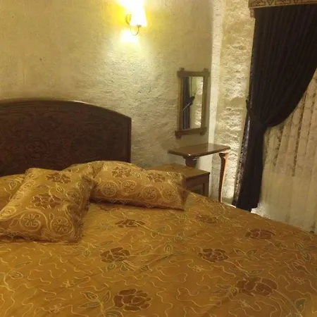 Avanos Suites 2*